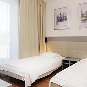 404 Wolska Apartament , Варшава Польша